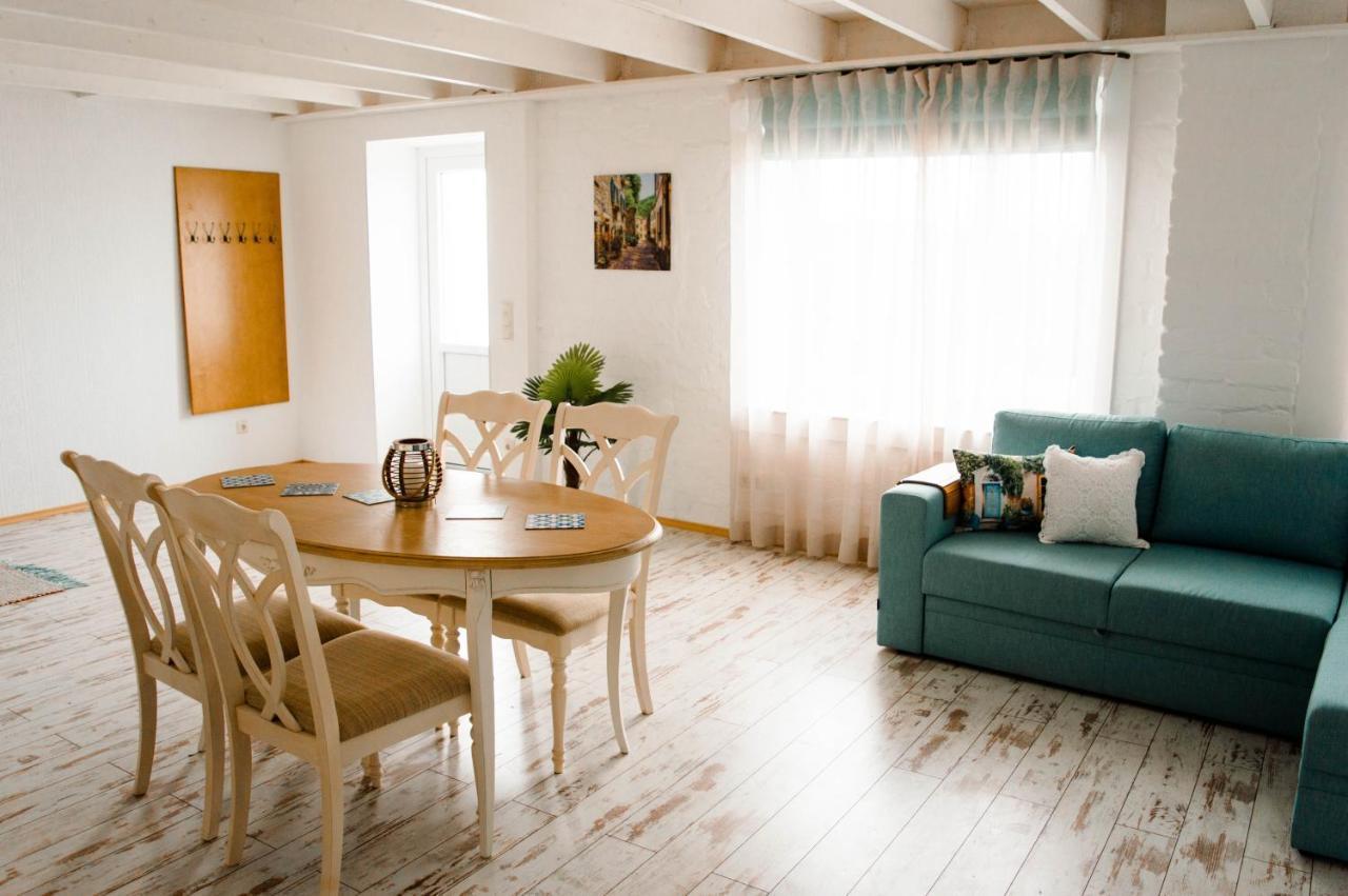 Seaside Apartments 로야 외부 사진