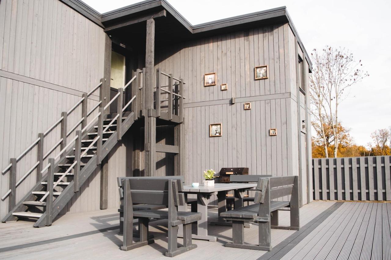 Seaside Apartments 로야 외부 사진